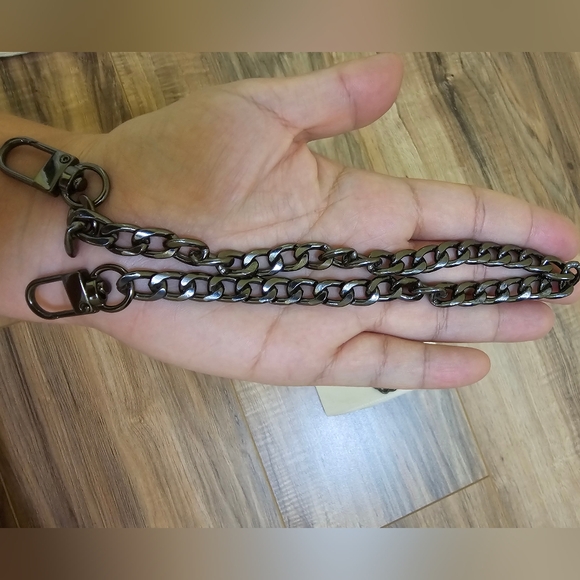 Authentic Louis Vuitton Gunmetal/silver tone lock & key #315 - Picture 11 of 13